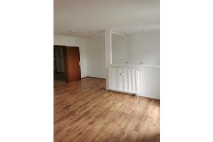 3-Raum-Wohnung zur Miete in Auma - Auma-Weidatal