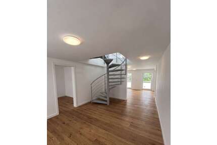Wohnung zum Mieten in Pliezhausen 2.250,00 € 150 m²