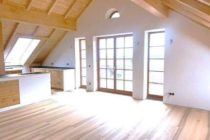 Traumhafte Dachgeschosswohnung mit Berg-und Weitblick - Wessobrunn