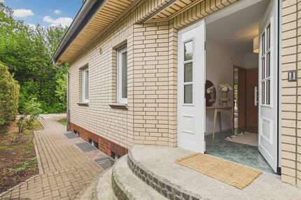 Haus zum Kaufen in Cremlingen 499.000,00 € 246 m²