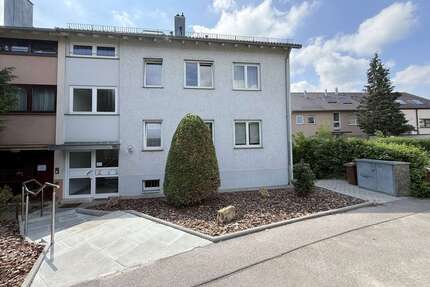 Haus zum Kaufen in Stuttgart Zuffenhausen 798.000,00 € 200 m²