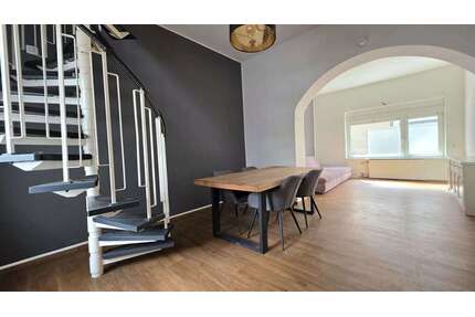 Haus zum Kaufen in Neuss 475.000,00 € 211.19 m²