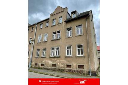 Sanierungsbedürftiges Mehrfamilienhaus - Burgstädt