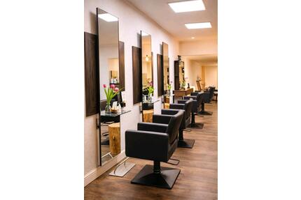 Friseurstuhl zu vermieten - 350€ All inclusive -Stuhlmiete- - Dortmund Hörde