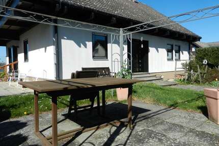 Haus zum Kaufen in Hahnstätten 339.000,00 € 195 m²