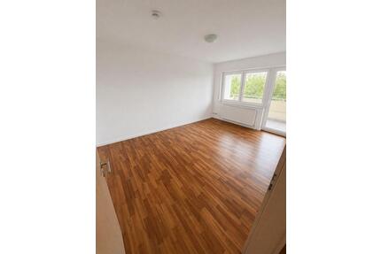Moderne 4-Zi-Whg | 100m² | 2 Bäder | Balkon | Tiefgaragen-Stellpl - Veitshöchheim