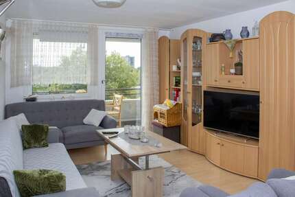 Wohnung zum Kaufen in Reutlingen 230.000,00 € 81 m²