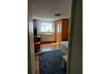 WG-Zimmer in 2er-WG in Frankfurt-Bonames ab sofort frei - Frankfurt am Main