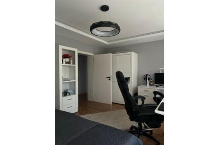 Wohnung (130 m²) mit Garten, Doppelgarage + DG (Hofgeismar-Hümme)