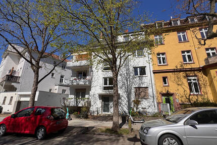 2 Zimmer Eigentumswohnung (saniert) mit Einbauküche - sofort frei - Darmstadt