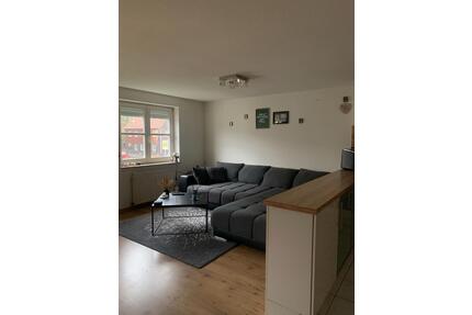 Attraktive 2-Zimmer-Wohnung mit Einbauküche und Stellplatz - Knittlingen
