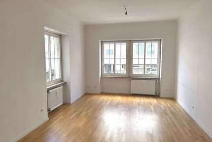 Wohnung zum Mieten in Stuttgart 1.380,00 € 100 m²