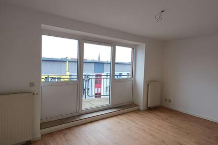 barierearme 2-Raum Wohnung in Top renoviertem Zustand - Bitterfeld-Wolfen