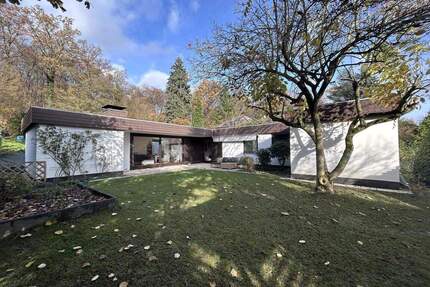 Ideales Familienidyll in Ahnatal: Bungalow in ruhiger Randlage mit großem Garten und sicherem Außengelände!