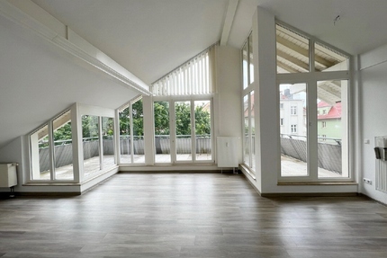 Der Sonne ein Stück näher - 2 Zimmer mit großer Dachterasse - Gotha Mohrenstraße - WE 11