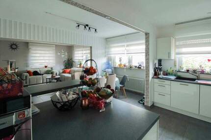 Bequemer und grobzügig wohnen: Erdgeschosswohnung in zentraler Lage - Aichwald Schanbach