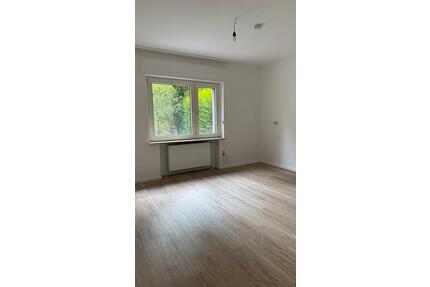 Wohnung in Essen-Rüttenscheid - 1.100,00&nbsp;EUR Kaltmiete, ca.&nbsp; 94,00&nbsp;m&sup2; in Essen (PLZ: 45131) Stadtbezirk II