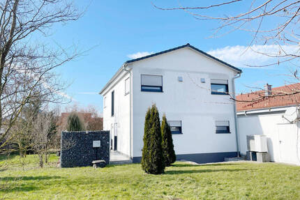 Modernes Einfamilienhaus Baujahr 2015 mit Wärmepumpe in Pfaffenhofen