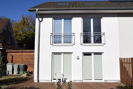 Neuwertiges REH für Fam. mit Kindern + EBK + Garten + KFZ Stellplatz + ausgeb. Dachgeschoß - Syke