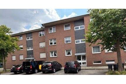 Würselen: 2 gepflegte 6-Familienhäuser (bereits seit Jahren in Wohneigentum aufgeteilt) und 6 Garagen „im Paket“, mit steigerungsfähiger Miete ....