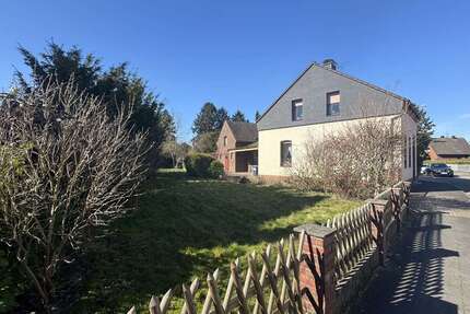 Grundstück zu verkaufen in Duisburg 398.000,00 € 1144 m²