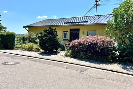 Eppelborn OT: Freist. Bungalow in ruhiger Höhenlage