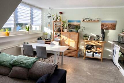 Zweizimmerwohnung in Köln Weiden mit Garage zu verkaufen