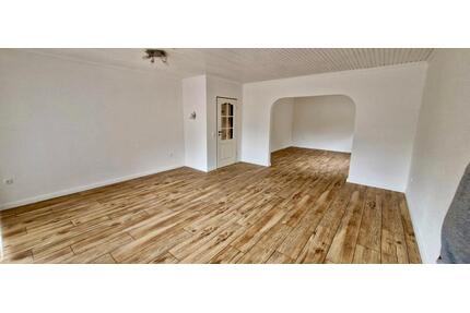 Großzügige, helle 3-Zimmer-Wohnung mit Garten und Garage - Heide