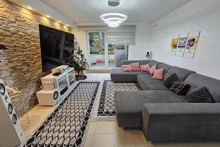 Sanierte 4-Zimmer-Parterrewohnung mit Terrasse,Garten und Garage - Wuppertal Unterbarmen