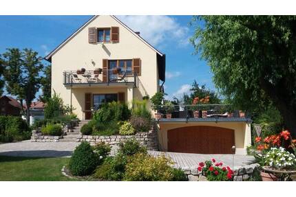 MEHRGENERATIONENHAUS MIT TOP AUSSTATTUNG UND WEITERER AUSBAURESERVE - Adelsdorf