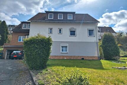 Großzügiges Ein- bis Zweifamilienhaus in ruhiger Lage - Stadtoldendorf