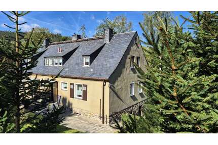 Haus zum Kaufen in Schwarzenberg 88.000,00 € 106 m²