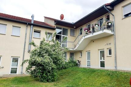 Große helle 3Zimmer Whg. im Zentrum - Oschersleben (Bode)