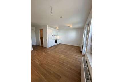 Wohnung zum Mieten in Schönefeld 725,00 € 42.18 m²