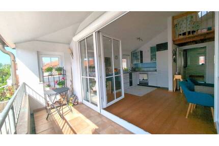 Sonniges Zuhause 2,5-Zimmer-DG-Whg mit Galerie und Süd-Loggia - Provisionsfrei - Ebersberg