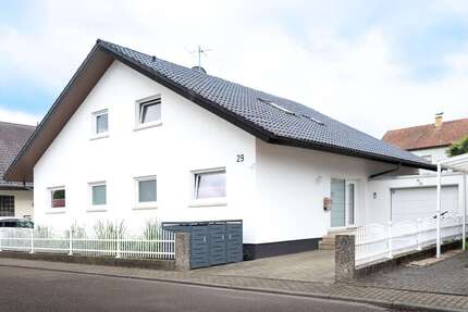 Haus zum Kaufen in Sandhausen 1.150.000,00 € 195 m²