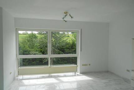 Exklusive 3-Zimmer-Wohnung sonnige Südhanglage - Mönsheim