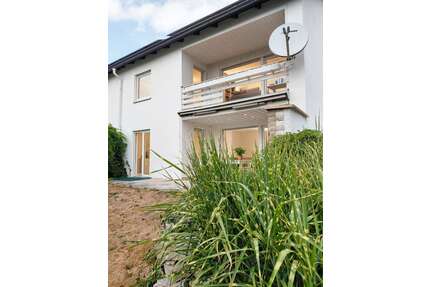 Haus zum Mieten in Regensburg 2.200,00 € 126 m²