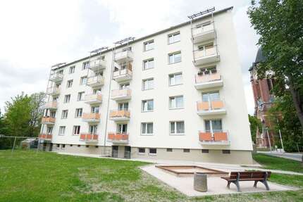 Wohnung zum Mieten in Plauen 301,49 € 59.7 m²