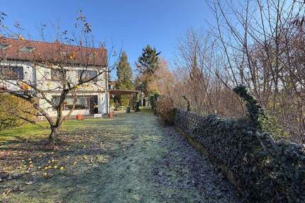 Großes Reihenendhaus in Reichelsdorf – nahe an der Stadt und doch eine grüne Oase - Nürnberg