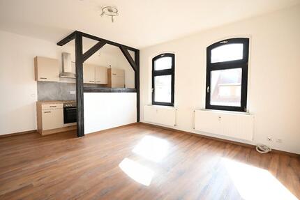 moderne 2-Raum-Wohnung inkl. Einbauküche - Bernburg (Saale)
