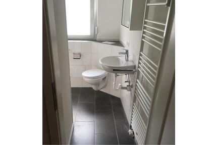 Renovierte 3-Zimmer-Wohnung im Dachgeschoss mit Garage & Keller - Wehr