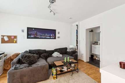 Wohnung zum Kaufen in Düsseldorf 215.000,00 € 61.89 m²