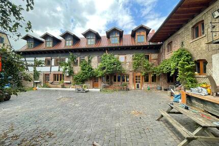 Historische Hofanlage ohne Denkmalschutz, 2.803 m² Grundstück - Nideggen