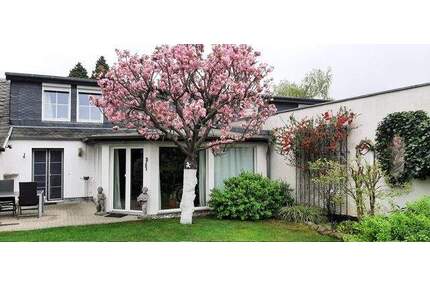 Provisionsfrei !! Berlin-Biesdorf Nord: DHH auf 896 m² Grst. in ruhiger Lage