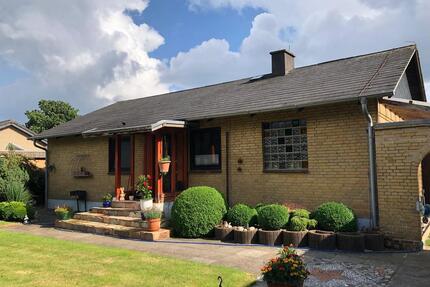 Gepflegtes Einfamilienhaus mit Wintergarten, Sauna, Doppelgarage - Handewitt