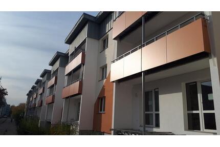 2-Raum-Wohnung mit Balkon - 340,00&nbsp;EUR Kaltmiete, ca.&nbsp; 48,84&nbsp;m&sup2; in Dessau-Roßlau (PLZ: 06842)