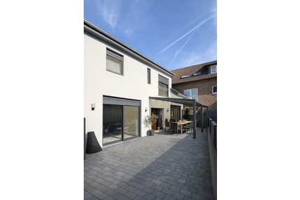 Haus zum Mieten in Pulheim 2.150,00 € 163 m²