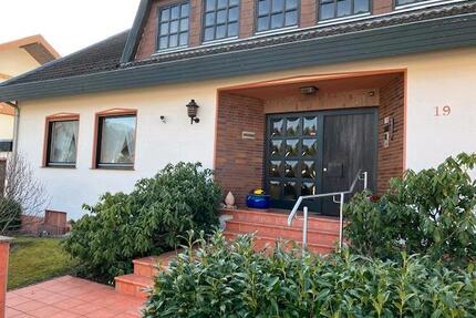 Wohnung 93 qm, 2,5 Zimmer - 1.100,00&nbsp;EUR Kaltmiete, ca.&nbsp; 93,00&nbsp;m&sup2; in Eschwege (PLZ: 37269)