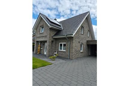 Einfamilienhaus zu verkaufen - 430.000,00&nbsp;EUR Kaufpreis, ca.&nbsp; 150,00&nbsp;m&sup2; in Twist (PLZ: 49767)